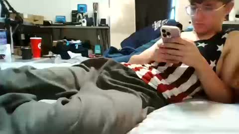 Snapshot of twinktools chatting on 13, 10, 2025 shytwink online show from 13, 10, 2025