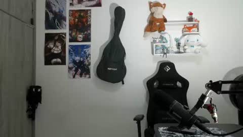 twinslovers_ online show from 21, 7, 2026