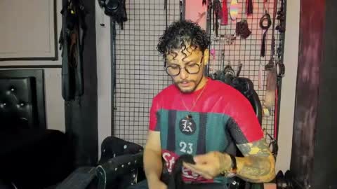 Snapshot of twisted_fantasy_ chatting on 12, 5, 2026 Clio Tadeo online show from 12, 5, 2026