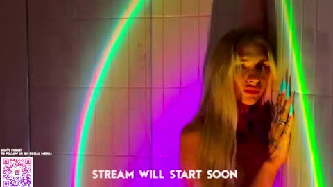 Molly and Nick online show from 26, 4, 2026