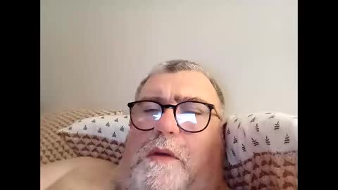 twohats2810 online show from 13, 3, 2026