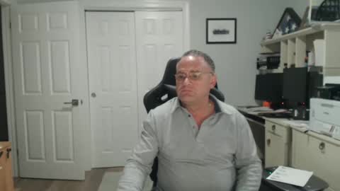 Snapshot of twopeopleinlove chatting on 12, 11, 2025 Twopeopleinlove online show from 12, 11, 2025