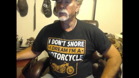 Snapshot of txlobo60 chatting on 22, 4, 2026 txlobo60 online show from 22, 4, 2026
