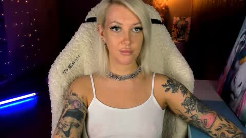 Snapshot of tykioty_miley chatting on 6, 2, 2026 Miley online show from 6, 2, 2026