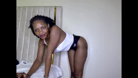 tyla_cerry online show from 18, 9, 2025