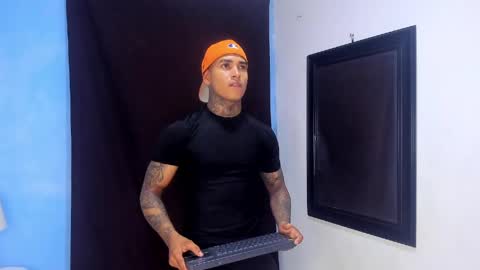 Snapshot of tyler_bell_ chatting on 5, 5, 2026 tyler_bell_ online show from 5, 5, 2026