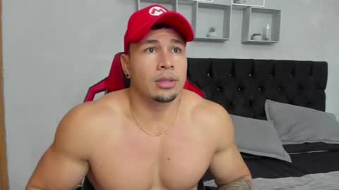 tyler_hank1 online show from 30, 6, 2026