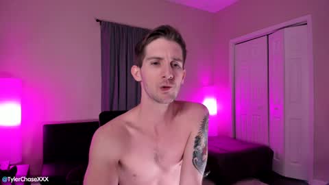 Tyler Chase online show from 28, 2, 2025