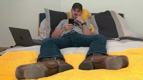 Snapshot of tylerlogan813 chatting on 29, 9, 2025 TylerLogan813 online show from 29, 9, 2025