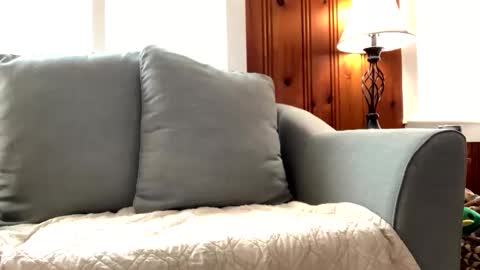 Snapshot of tylersands chatting on 12, 3, 2025 Tyler Sands online show from 12, 3, 2025