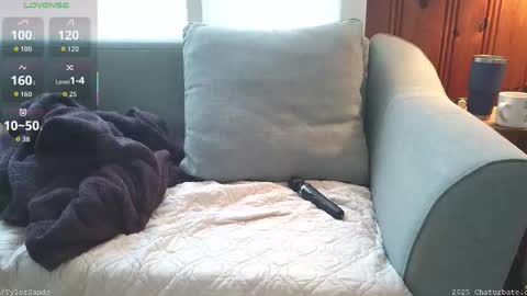 Snapshot of tylersands chatting on 8, 1, 2026 Tyler Sands online show from 8, 1, 2026