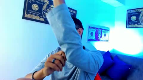   online show from 8, 1, 2025