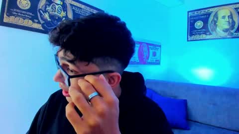   online show from 14, 1, 2025