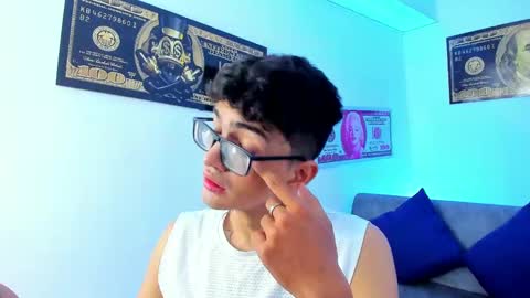   online show from 19, 1, 2025