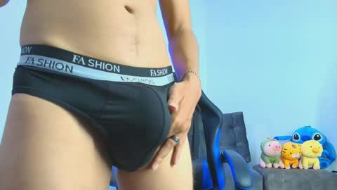   online show from 13, 10, 2025