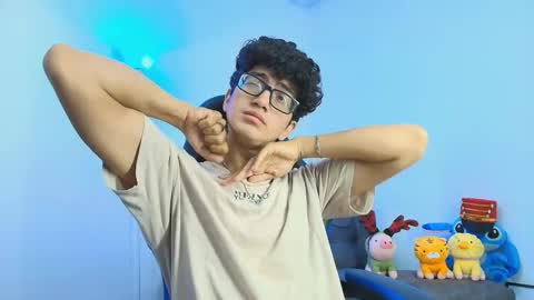   online show from 2, 12, 2025