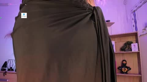 tylla__ online show from 14, 6, 2026