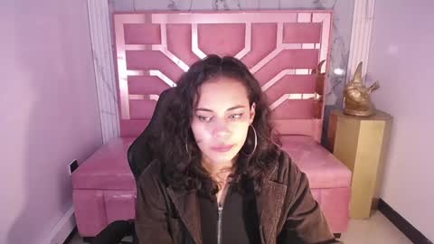 Snapshot of tyna_ch chatting on 15, 12, 2024 TYNA online show from 15, 12, 2024