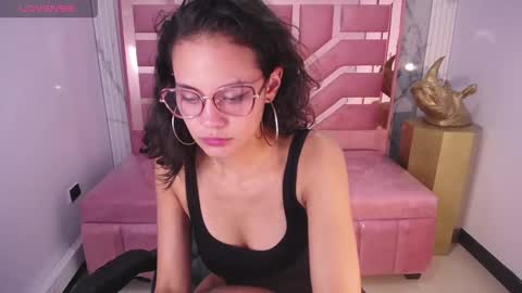Snapshot of tyna_ch chatting on 24, 1, 2025 TYNA online show from 24, 1, 2025
