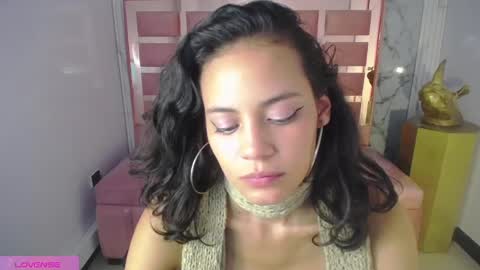 Snapshot of tyna_ch chatting on 18, 2, 2025 TYNA online show from 18, 2, 2025