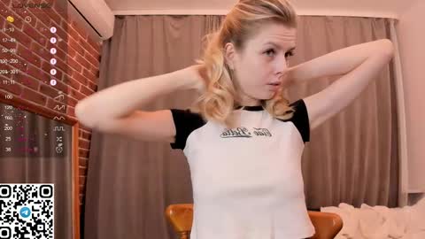 Snapshot of tyty_pupu chatting on 11, 3, 2025 Christine 3 Next broadcast tomorrow at 2100 GMT 5 online show from 11, 3, 2025