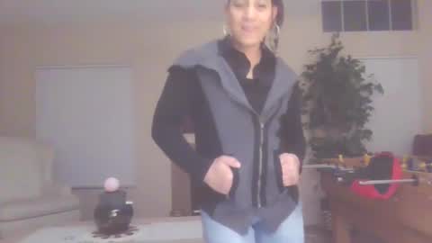 Azelia B online show from 4, 1, 2025