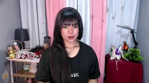 Snapshot of ugly_asianlover chatting on 6, 12, 2024 rechelle online show from 6, 12, 2024