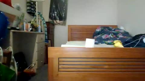 uglyyounlad online show from 5, 3, 2026