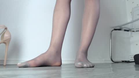 Snapshot of ukk_bit chatting on 12, 3, 2025 Megan online show from 12, 3, 2025