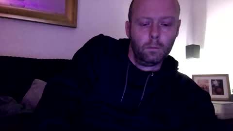 Snapshot of ukmatty3 chatting on 3, 12, 2025 ukmatty3 online show from 3, 12, 2025