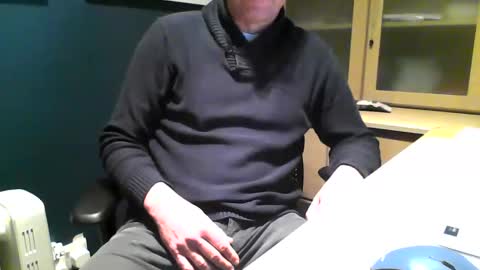 Snapshot of ukshowall chatting on 25, 2, 2026 mark online show from 25, 2, 2026