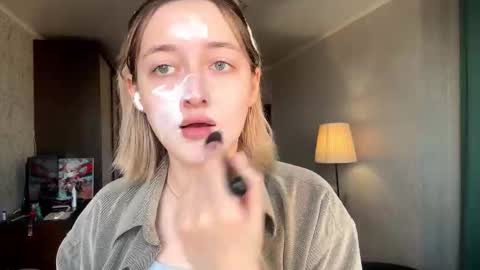 Emily online show from 25, 11, 2025