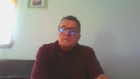 Snapshot of ulmeni4 chatting on 25, 12, 2024 ulmeni4 online show from 25, 12, 2024
