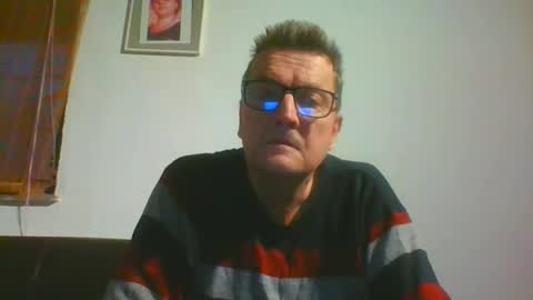 Snapshot of ulmeni4 chatting on 3, 1, 2025 ulmeni4 online show from 3, 1, 2025