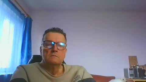 Snapshot of ulmeni4 chatting on 17, 1, 2025 ulmeni4 online show from 17, 1, 2025
