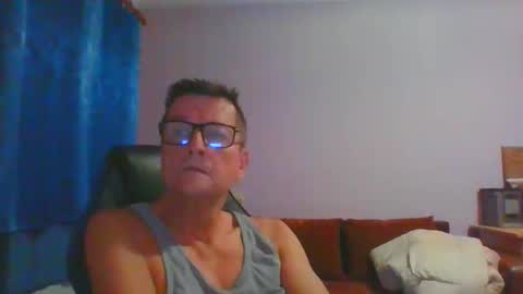 Snapshot of ulmeni4 chatting on 22, 11, 2025 ulmeni4 online show from 22, 11, 2025