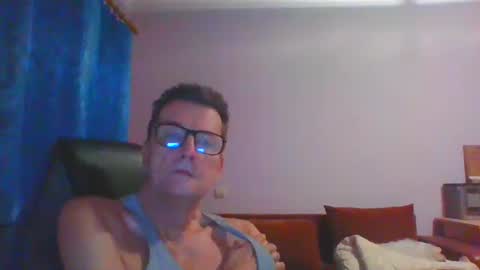Snapshot of ulmeni4 chatting on 9, 1, 2026 ulmeni4 online show from 9, 1, 2026