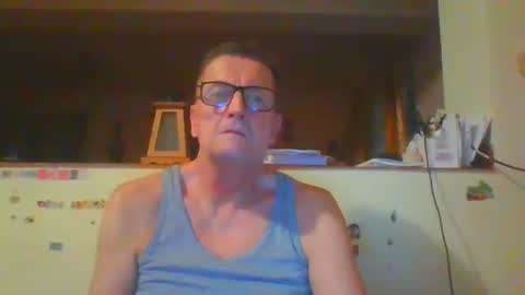 Snapshot of ulmeni4 chatting on 8, 2, 2026 ulmeni4 online show from 8, 2, 2026