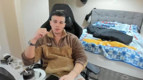 Snapshot of ulxer chatting on 14, 12, 2024 hi im mike tyson - online show from 14, 12, 2024