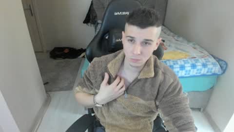 Snapshot of ulxer chatting on 3, 1, 2025 hi im mike tyson - online show from 3, 1, 2025