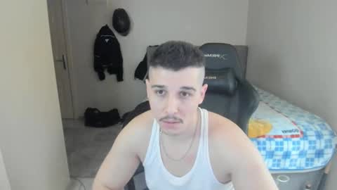 Snapshot of ulxer chatting on 15, 2, 2025 hi im mike tyson - online show from 15, 2, 2025