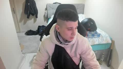 Snapshot of ulxer chatting on 8, 3, 2025 hi im mike tyson - online show from 8, 3, 2025