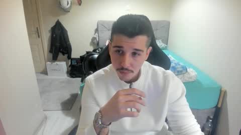 Snapshot of ulxer chatting on 2, 12, 2025 hi im mike tyson - online show from 2, 12, 2025