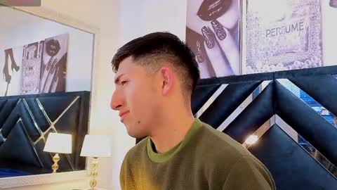 un_sluttyy online show from 18, 4, 2026