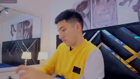 un_sluttyy online show from 20, 4, 2026