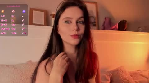 Una  online show from 16, 11, 2025