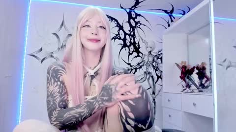 Snapshot of unachimbaherida chatting on 23, 2, 2025 Elle Danielle online show from 23, 2, 2025