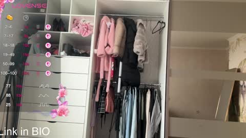 unarks online show from 5, 4, 2026