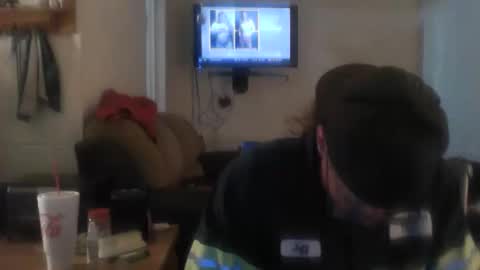 Snapshot of unclemuff chatting on 15, 2, 2026 unclemuff online show from 15, 2, 2026