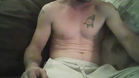 Snapshot of uncut4urbutt chatting on 6, 3, 2025 uncut4urbutt online show from 6, 3, 2025